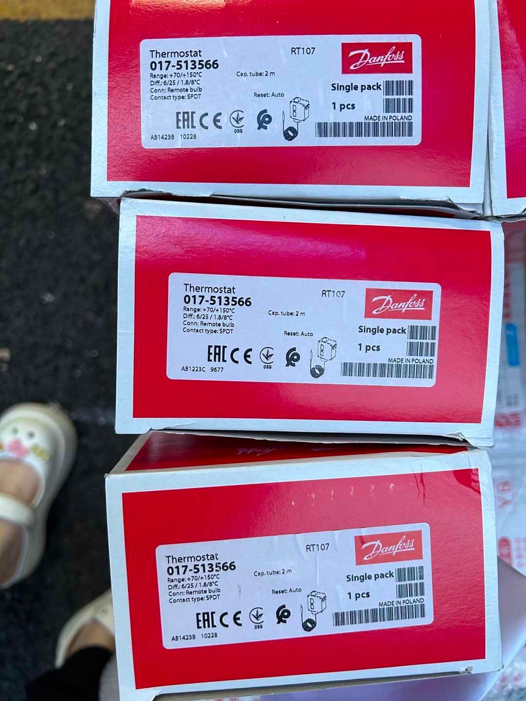 El térmostatista de Danfoss RT107 017-513566