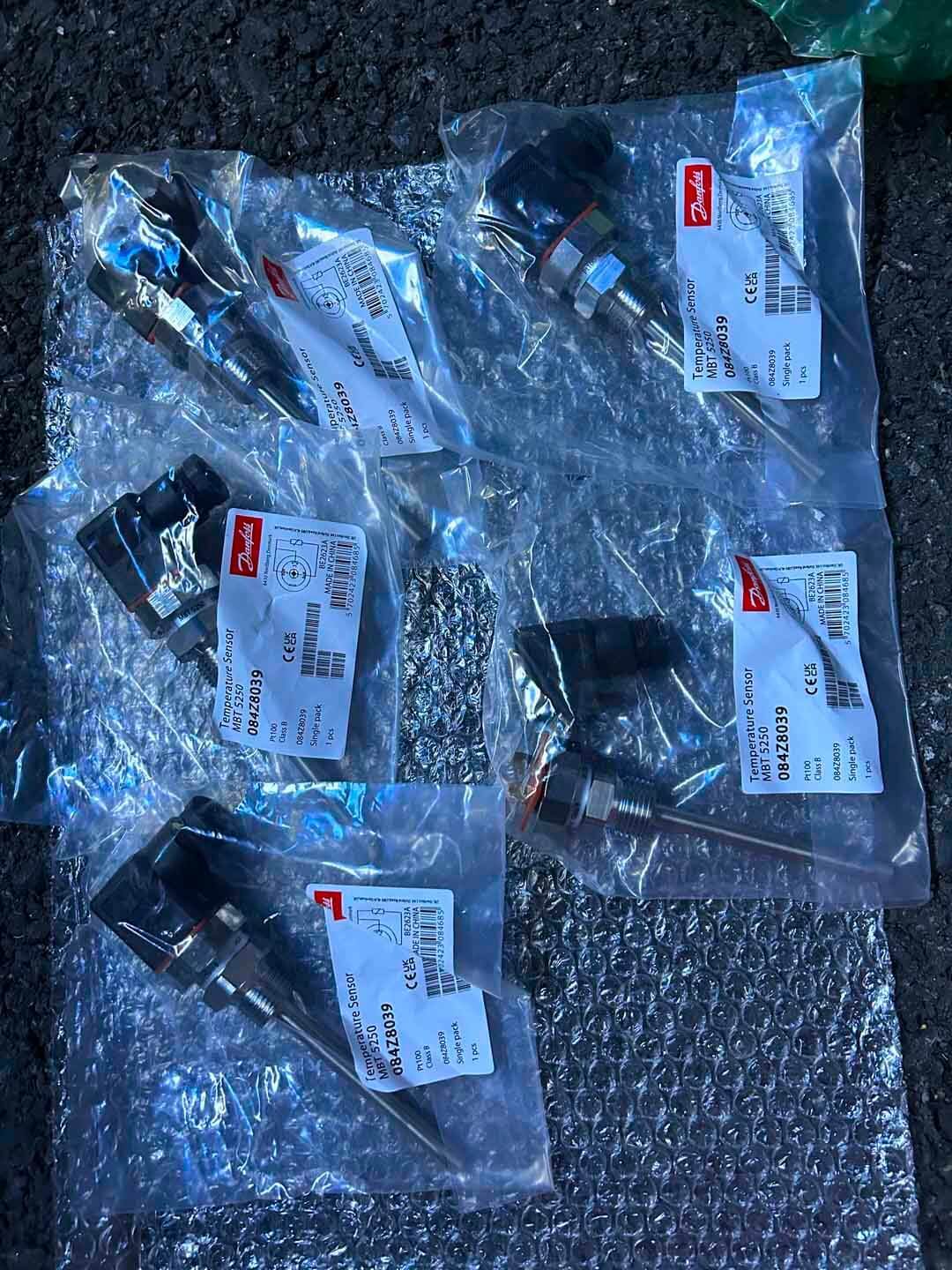 Sensor de temperatura Danfoss MBT5250 084Z8039