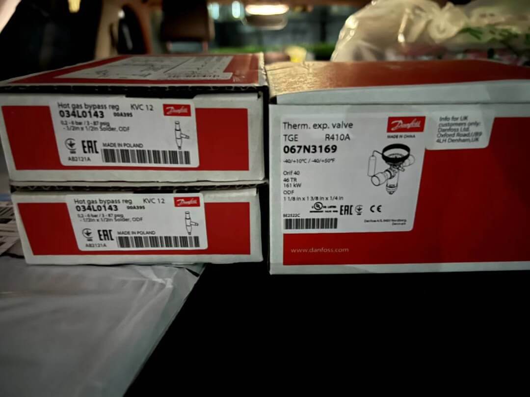Válvula de derivación de gas caliente Danfoss KVC12 034L0143